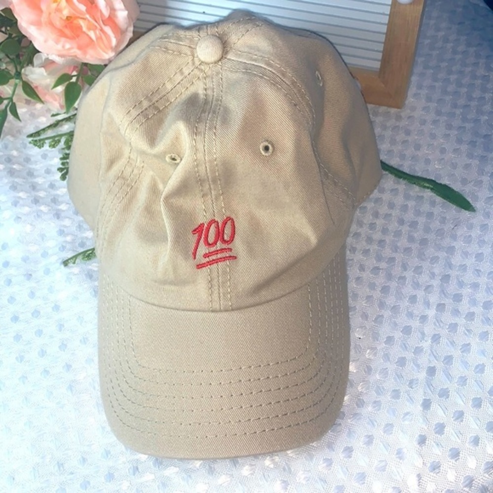 💯Hat